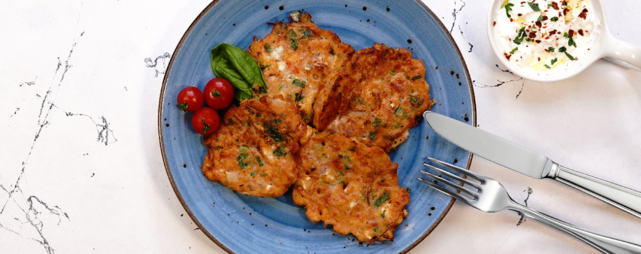 Томатные оладьи по-гречески в аэрогриле