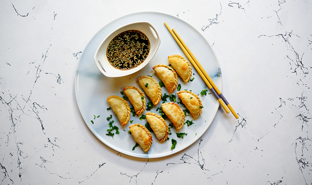 Китайские пельмени дамплинги с курицей в аэрогриле