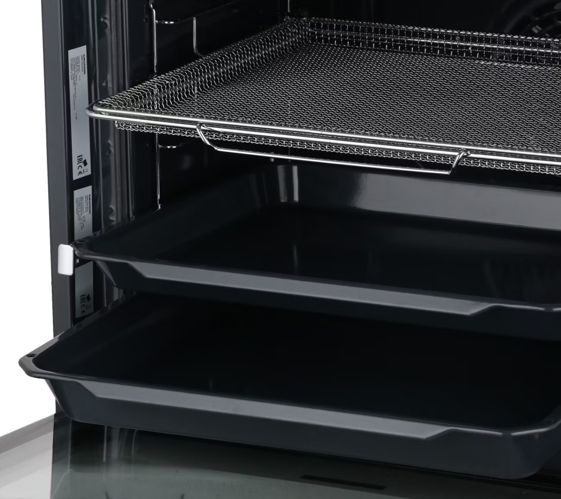 Противни в комплектации духового шкафа GEBM12300WSA